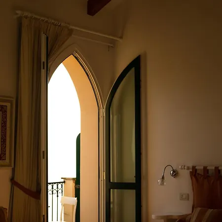 La Dolce - With Jacuzzi And Partial Sea View *