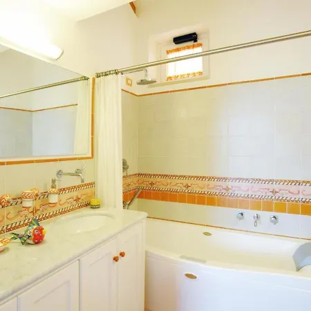 La Dolce - With Jacuzzi And Partial Sea View